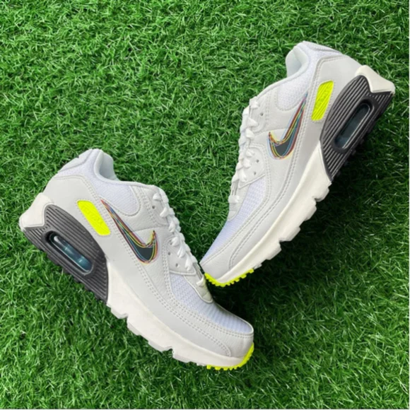 ✨ New Nike Air Max 90 White / Blackened Blue Volt - Picture 3 of 5